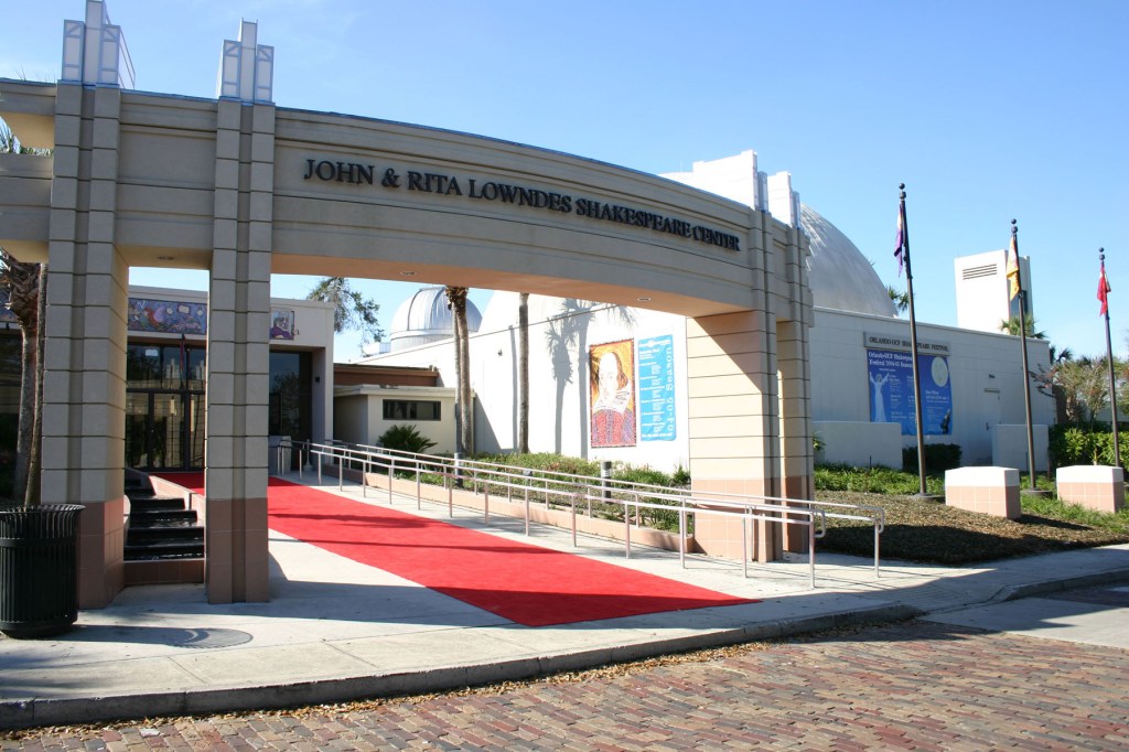 Lowndes Center Red Carpet