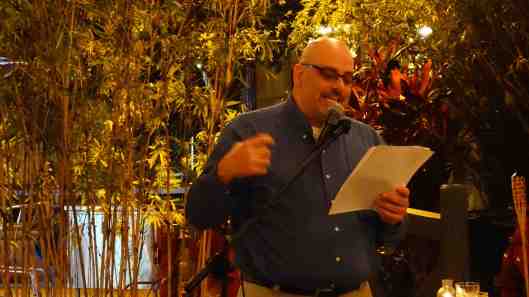 2013-12-05 20.44.40 Robert