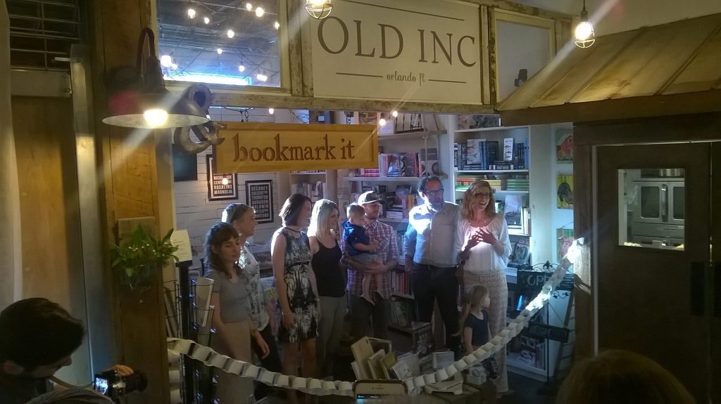 Bookmark It Ribbon cutting